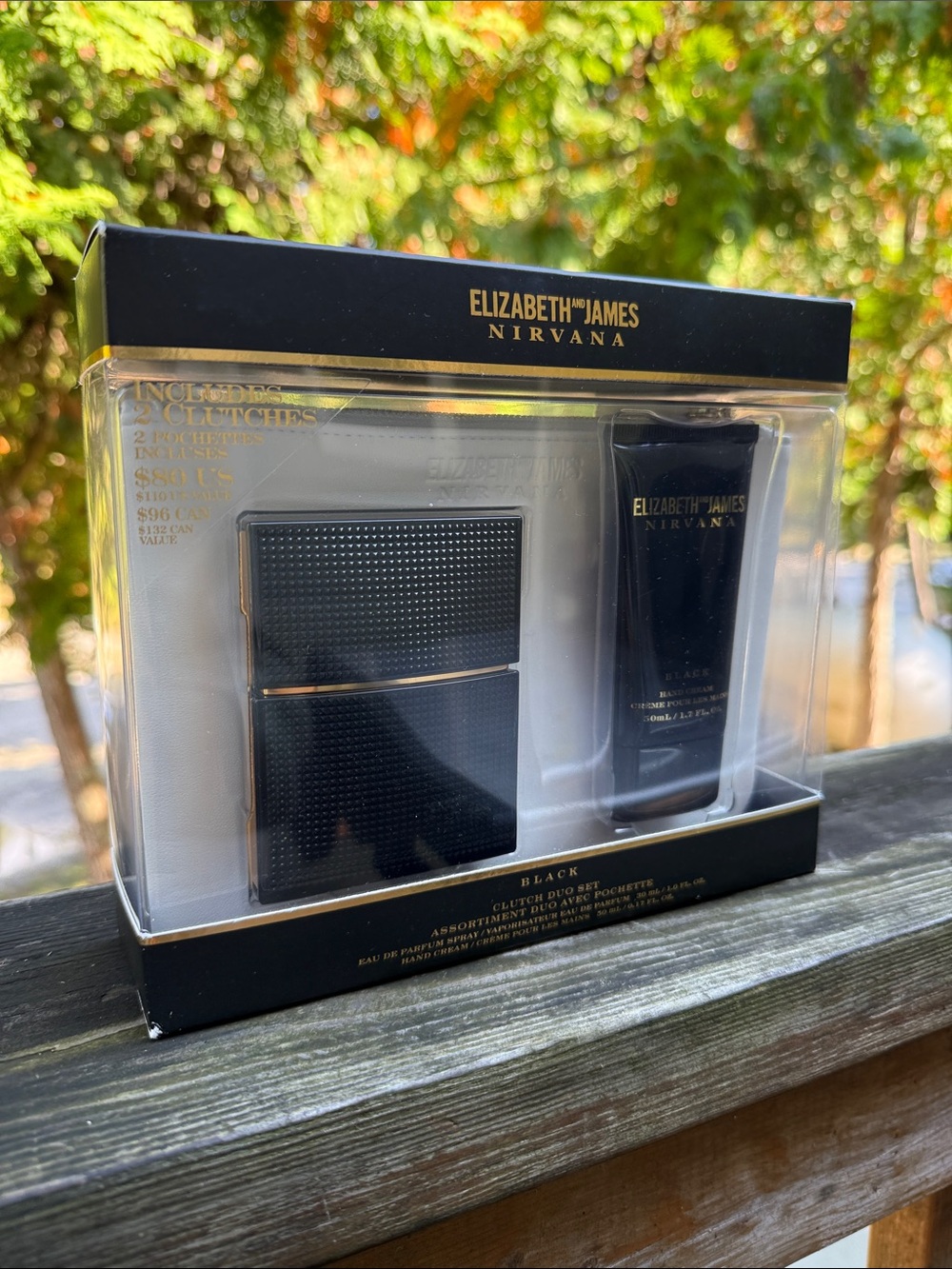Elizabeth & James gift set